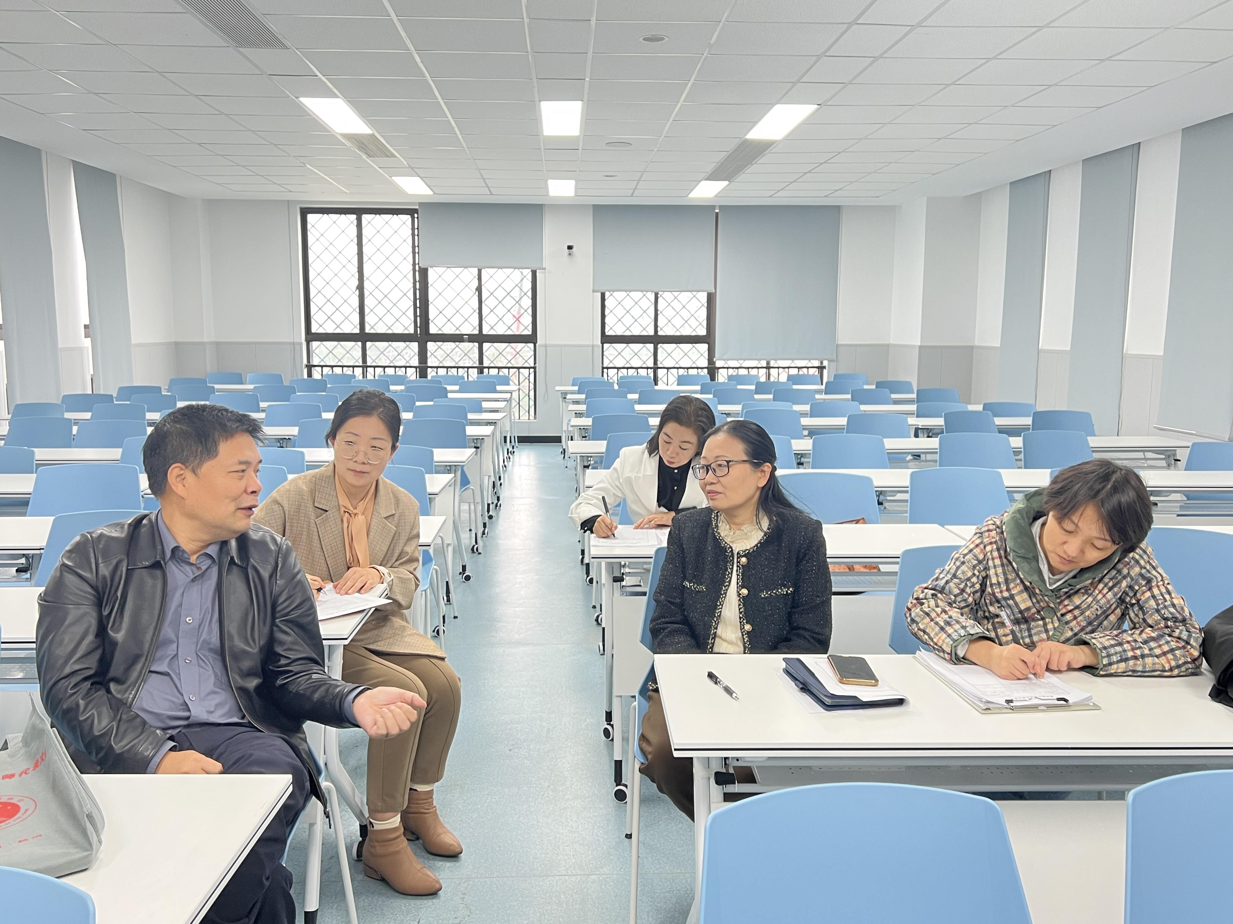 关关3.jpg