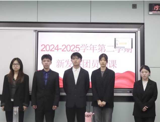屏幕截图 2025-06-05 220300.png